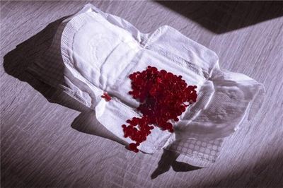 帶血的衛生紙 一次性醫療用品的潛在風險與規范使用